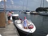 img_2373
Pat and Maddy cleanup the boat prior to a quick tour of Lake Champlain